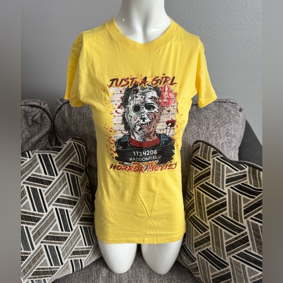 SOLD 🆕 Ladies/Girls slim fit comfortable 100% cotton T-shirt - Picture 1 of 3